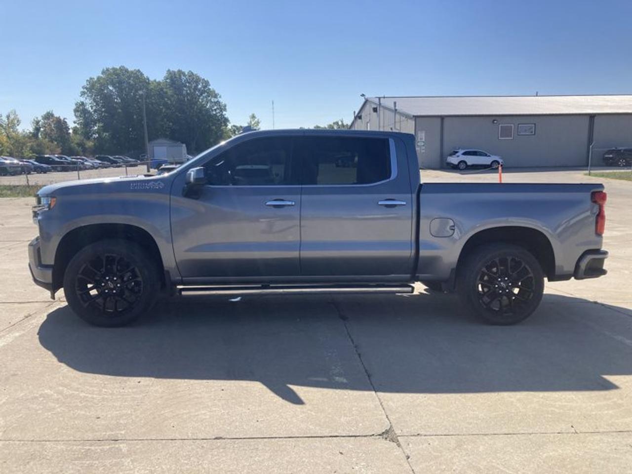 2021 Chevrolet Silverado 1500 High Country 4x4 Crew Cab 5.5ft Box Photo