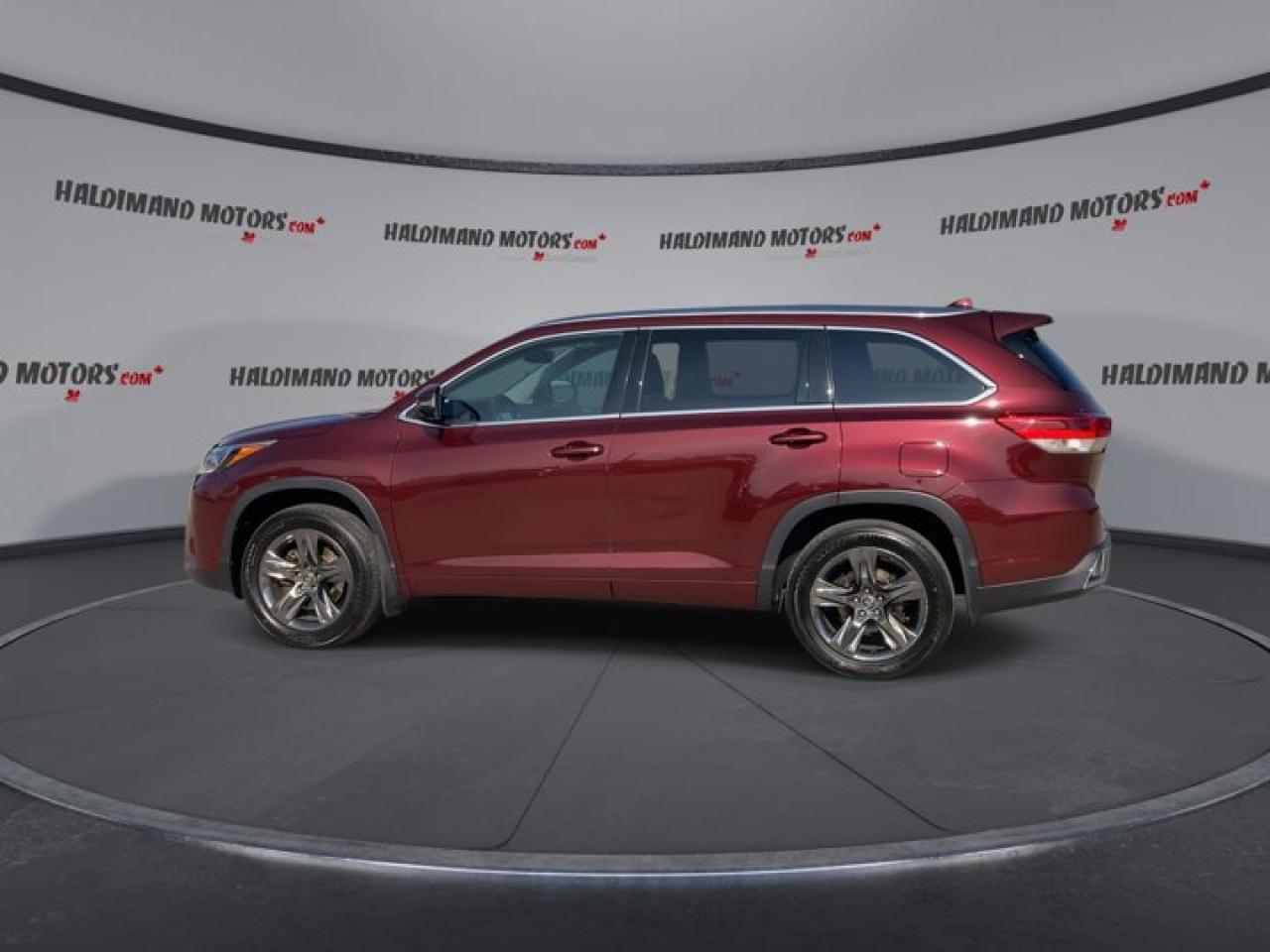 2017 Toyota Highlander Limited AWD | A/C Seats | Heated Seats Photo4