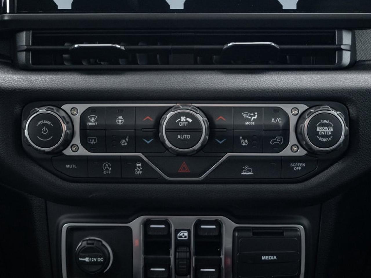 2026 Jeep Gladiator Willys Photo