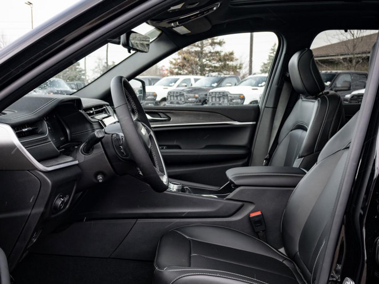 2025 Jeep Grand Cherokee Limited Photo