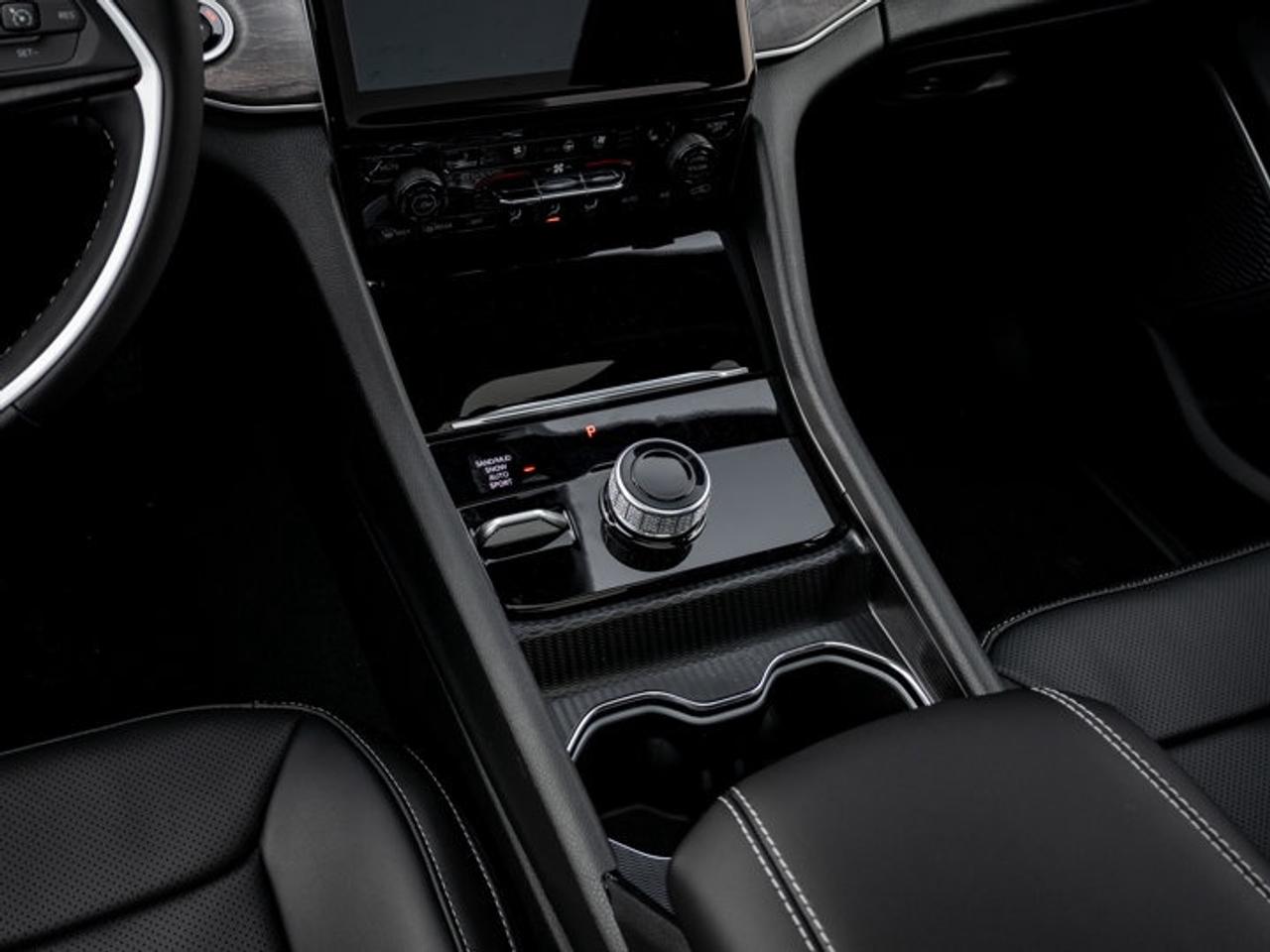 2025 Jeep Grand Cherokee Limited Photo