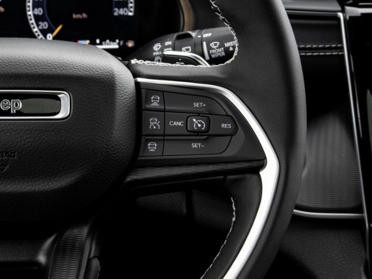 2025 Jeep Grand Cherokee Limited Photo