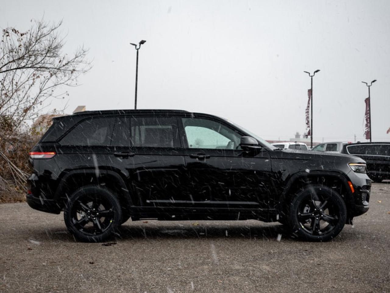 2025 Jeep Grand Cherokee Altitude Photo