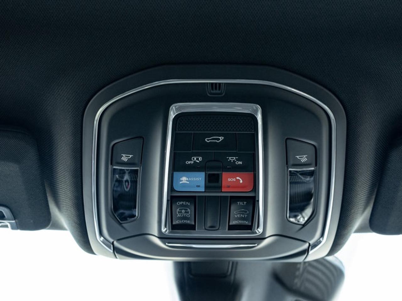 2025 Jeep Grand Cherokee Altitude Photo
