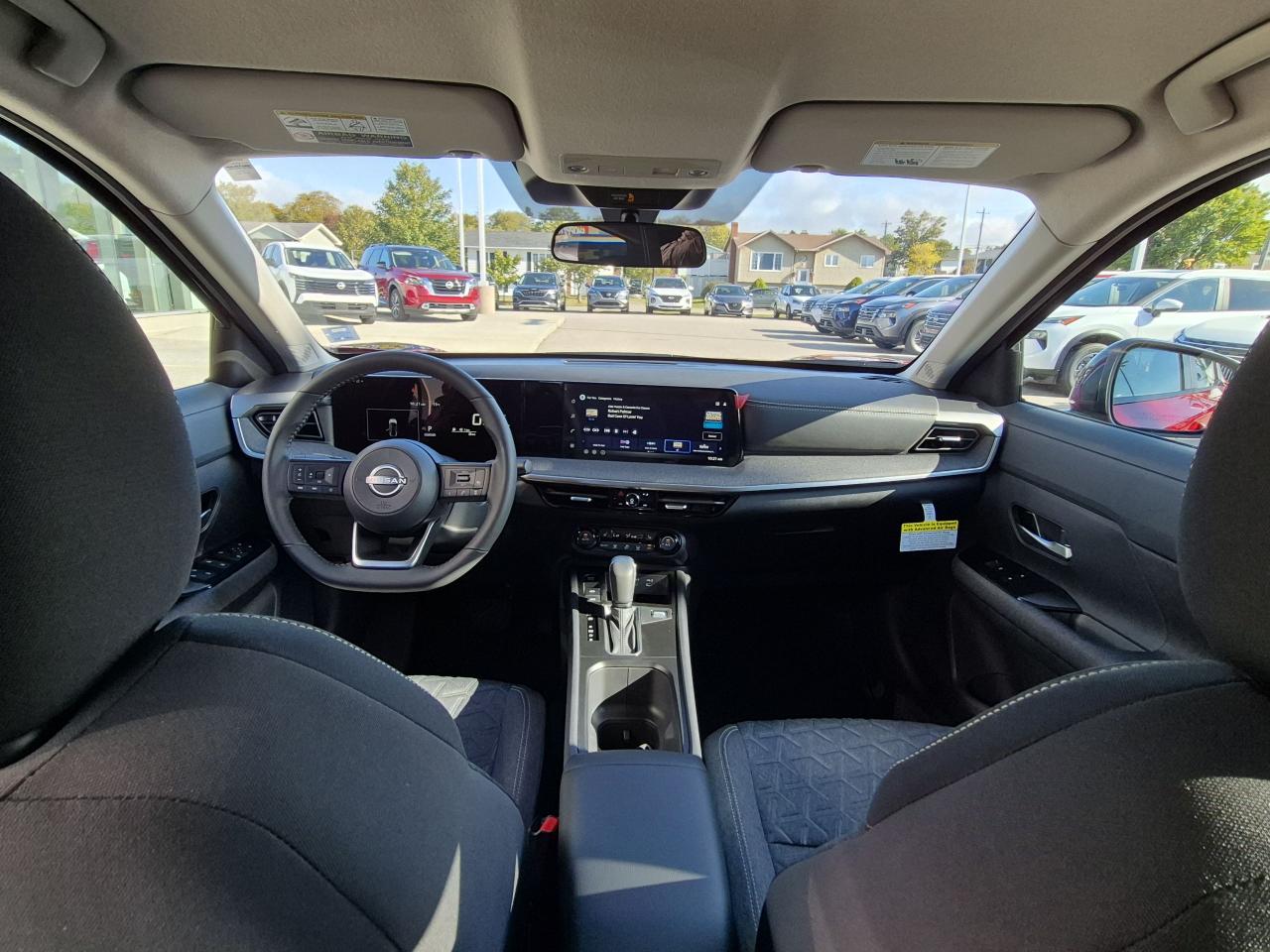 2026 Nissan Kicks SV FWD Photo12