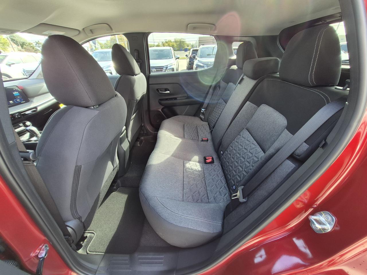 2026 Nissan Kicks SV FWD Photo28