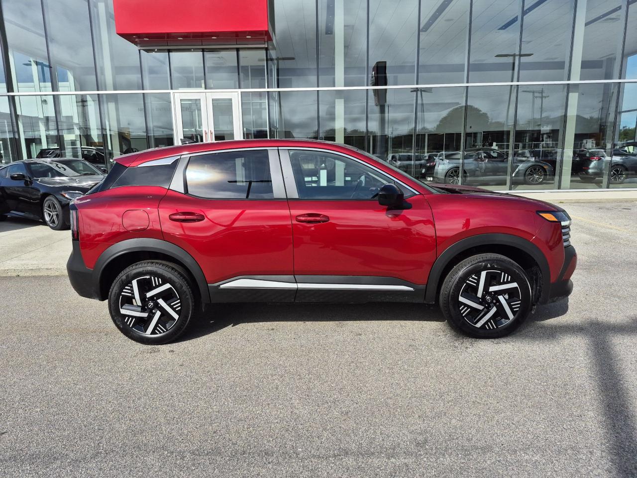 2026 Nissan Kicks SV FWD Photo5