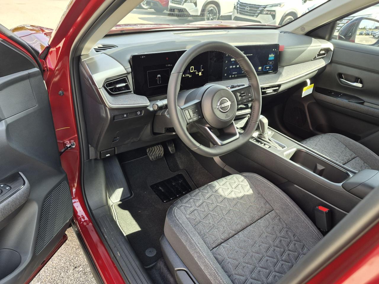 2026 Nissan Kicks SV FWD Photo22