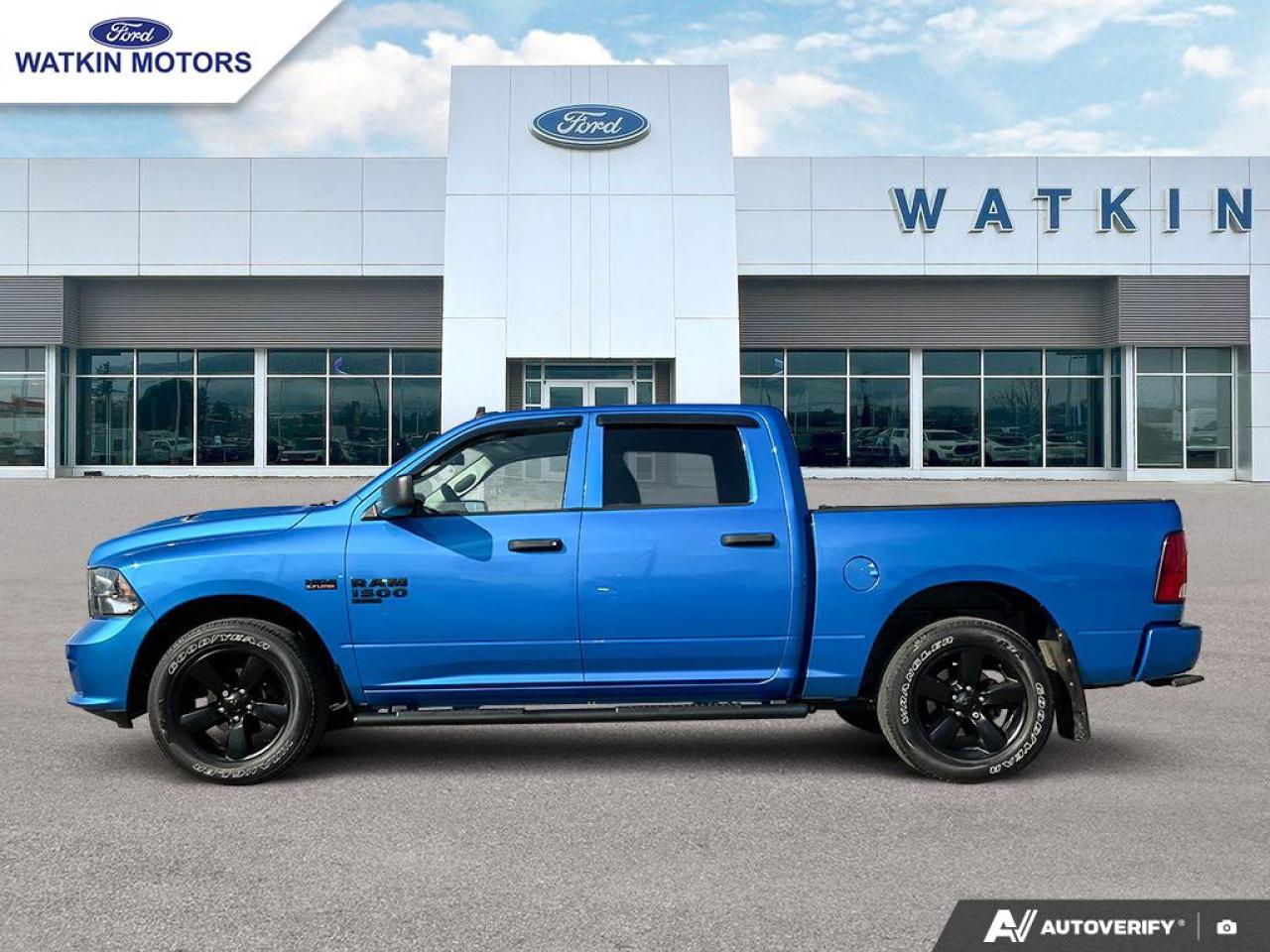 2021 RAM 1500 Classic EXPRESS CREW CAB 4X4 TRADESMAN Photo1