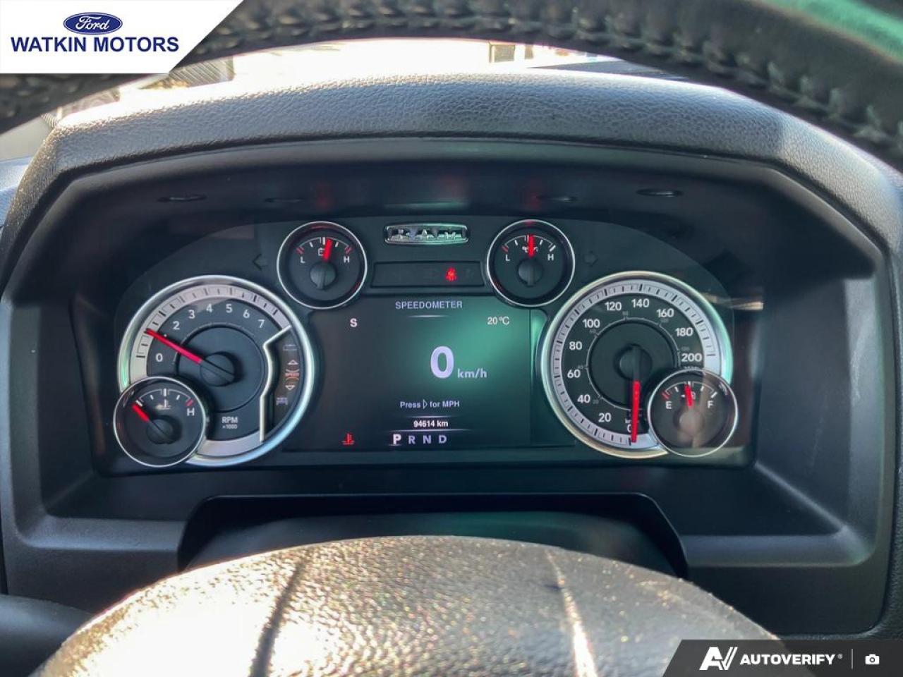 2021 RAM 1500 Classic EXPRESS CREW CAB 4X4 TRADESMAN Photo29