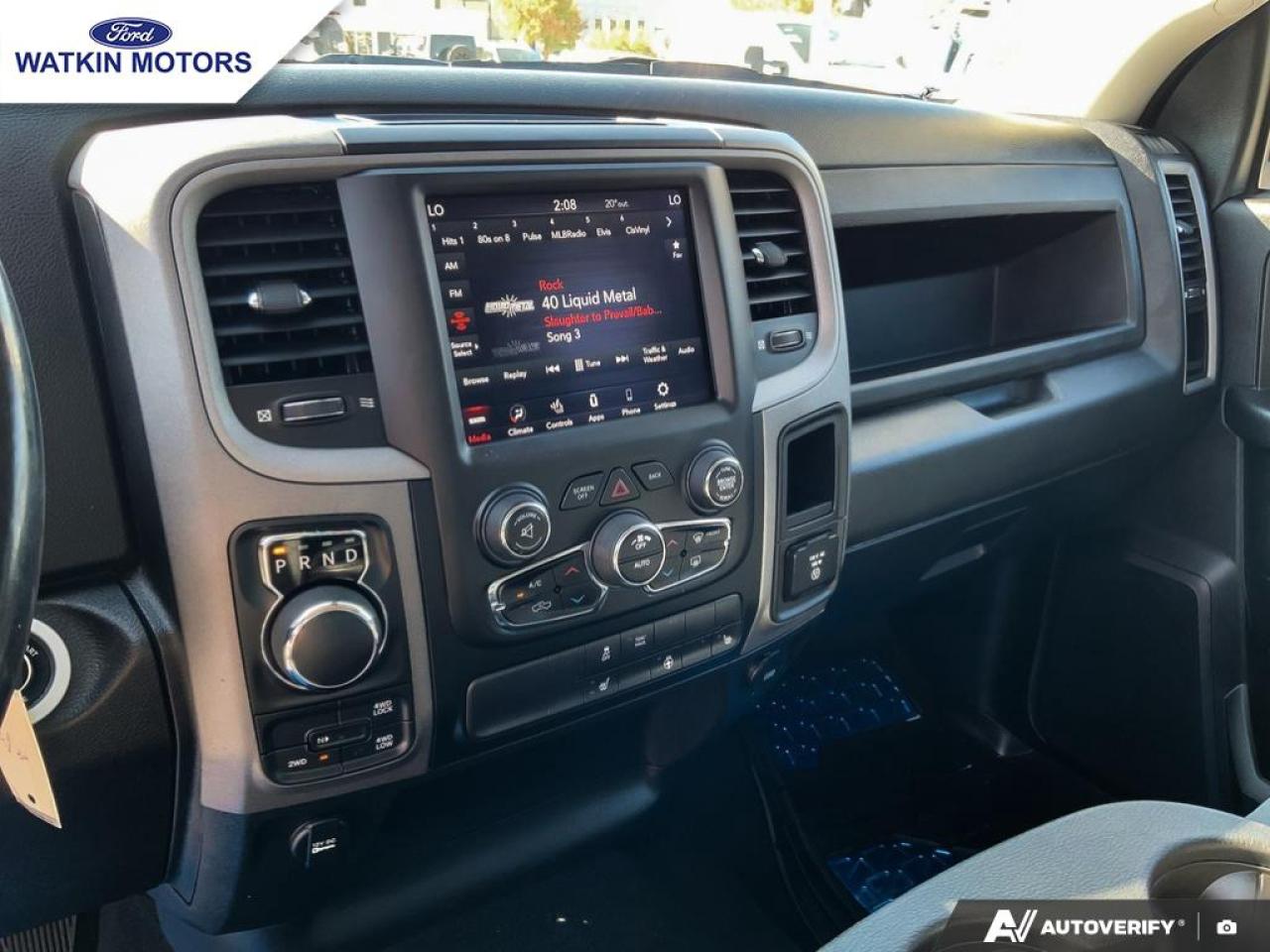 2021 RAM 1500 Classic EXPRESS CREW CAB 4X4 TRADESMAN Photo29