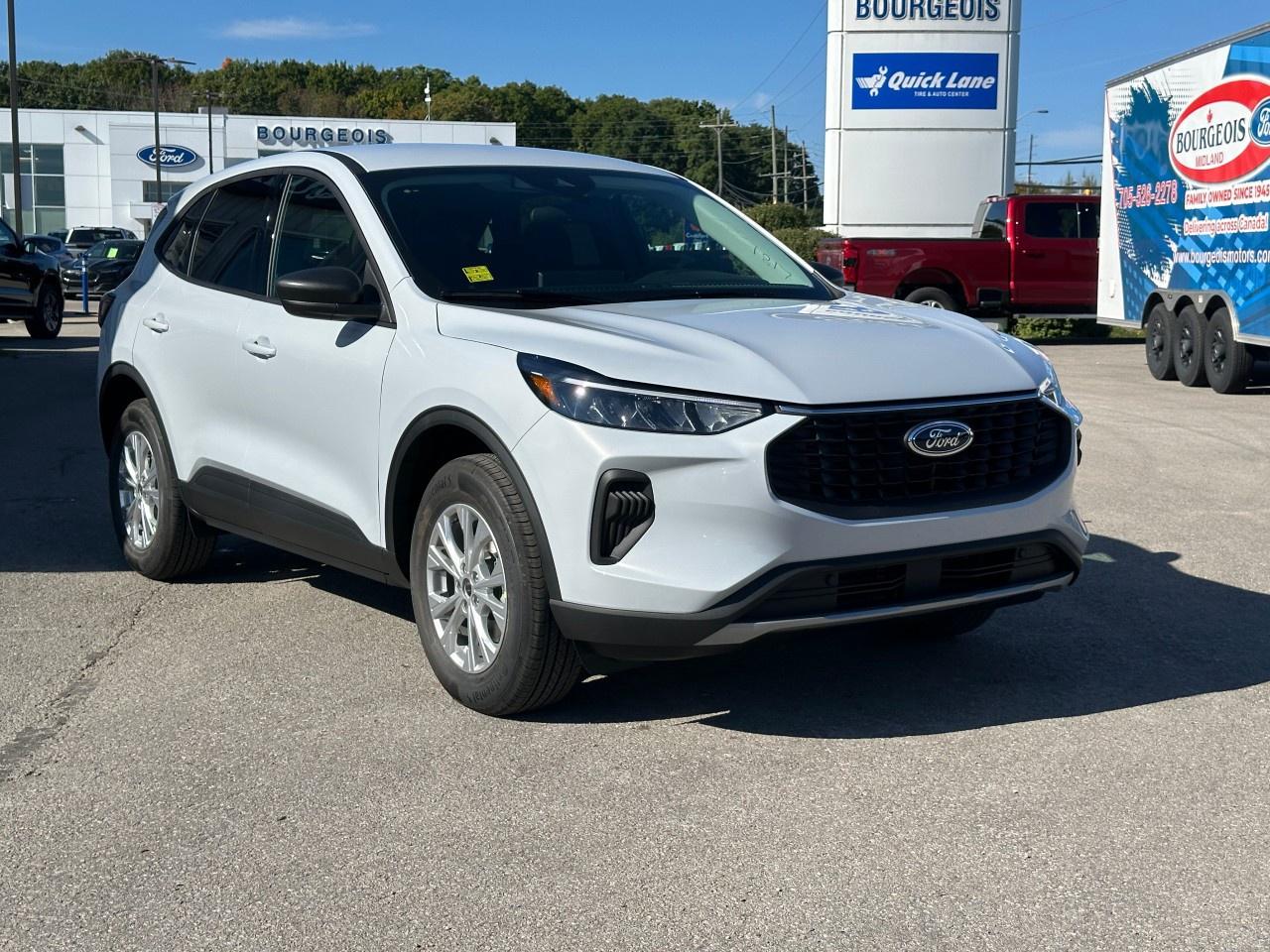 2025 Ford Escape Active AWD Photo3