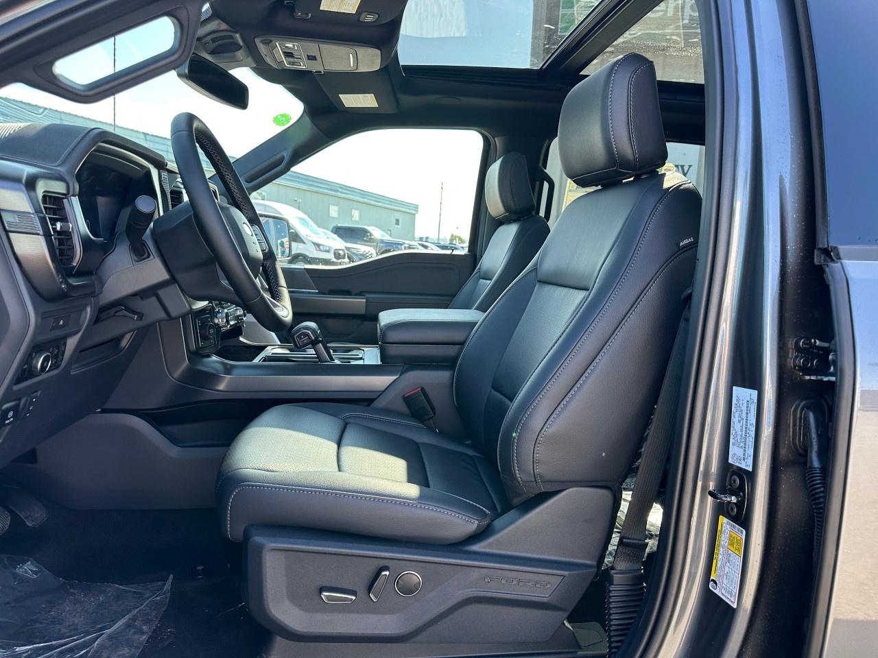 2025 Ford F-150 Lariat 4WD SuperCrew 5.5' Box Photo