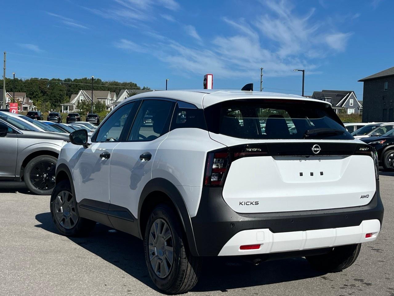 2026 Nissan Kicks S AWD Photo4