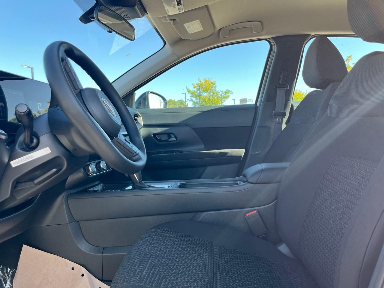 2026 Nissan Kicks S AWD Photo