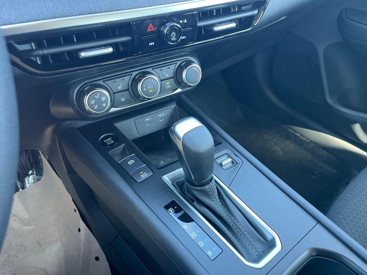 2026 Nissan Kicks S AWD Photo