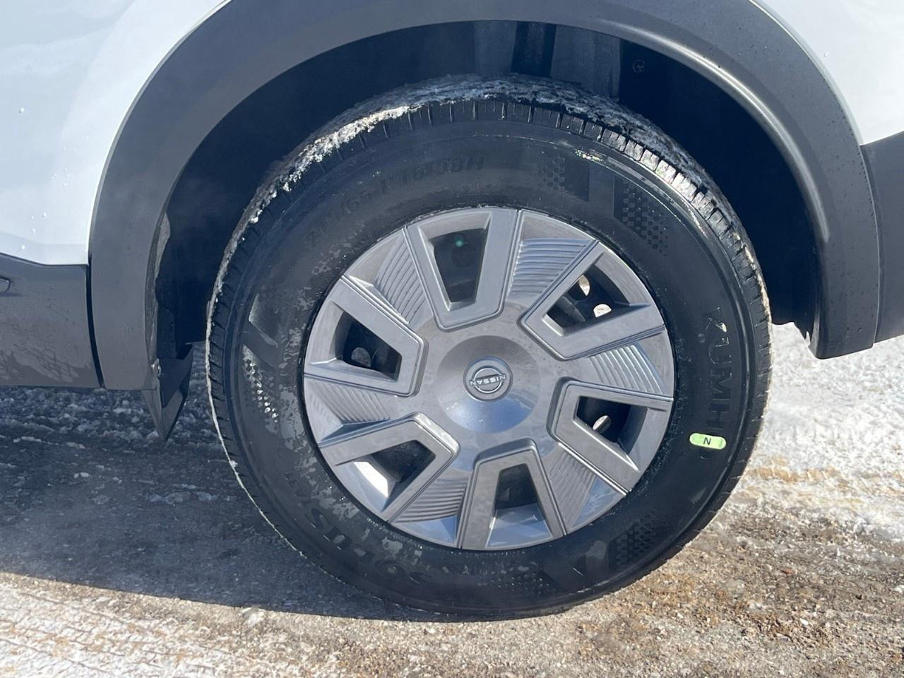 2026 Nissan Kicks S AWD Photo