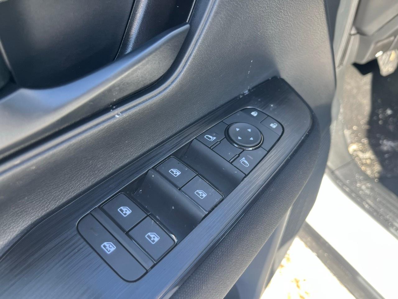 2026 Nissan Kicks S AWD Photo