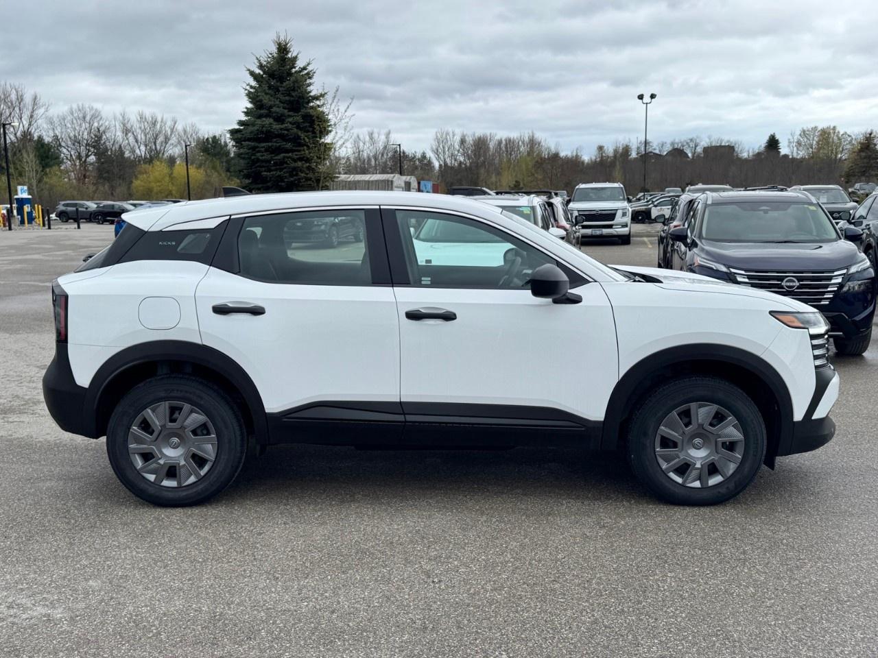 2026 Nissan Kicks S AWD Photo2