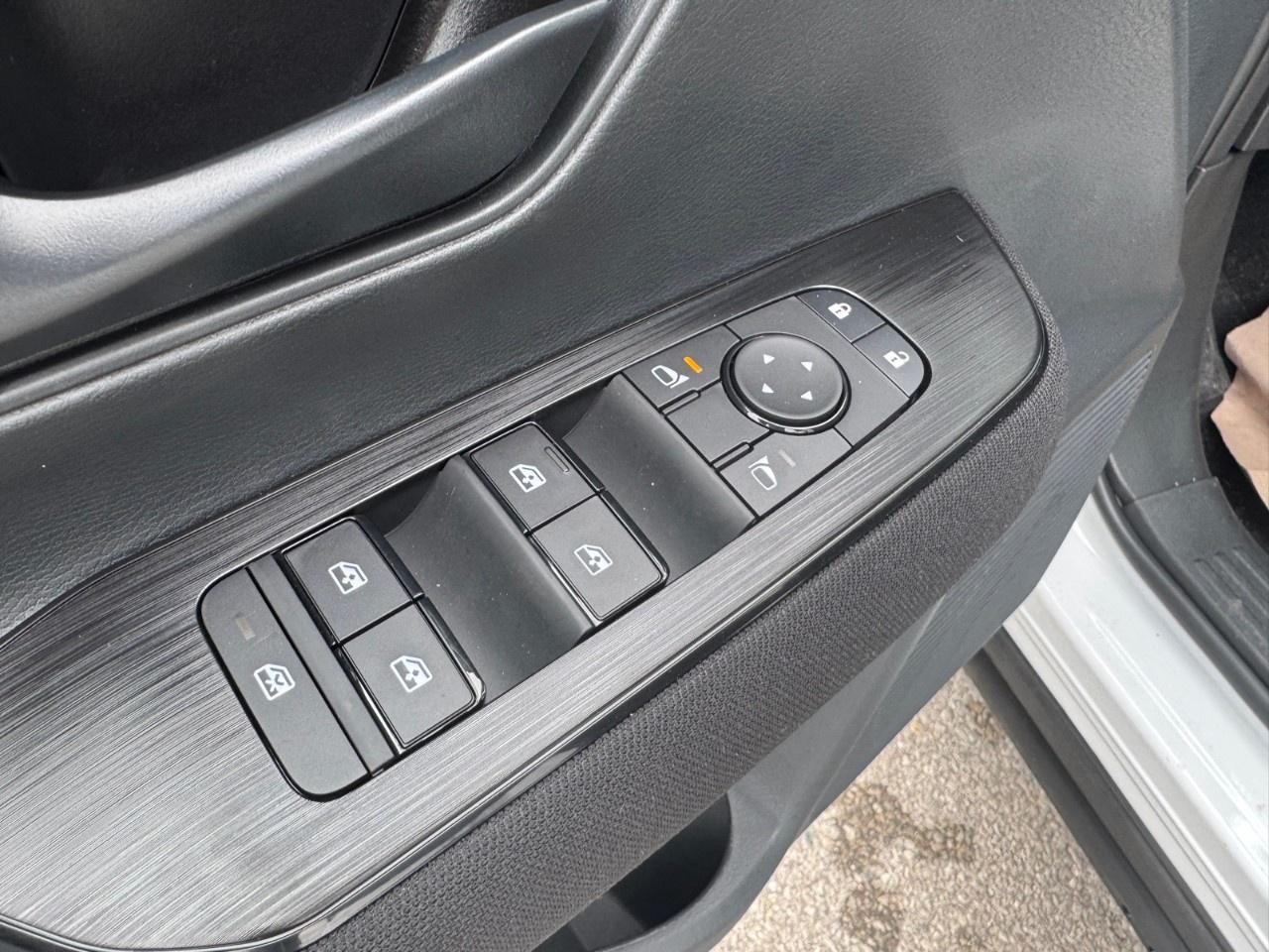 2026 Nissan Kicks S AWD Photo