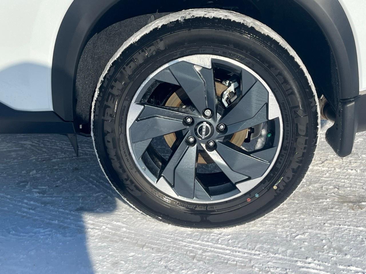 2026 Nissan Rogue AWD SV Moonroof Photo