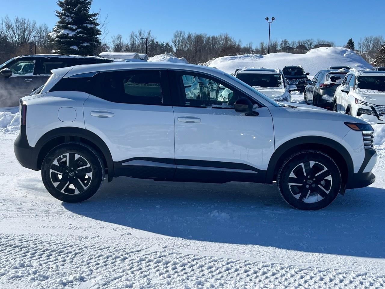 2026 Nissan Kicks SV AWD Photo