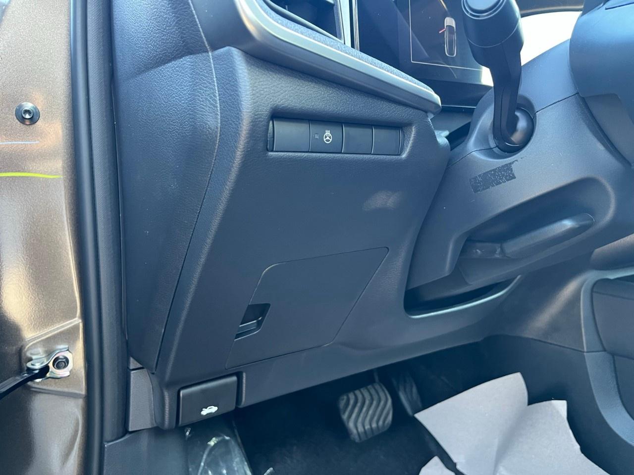 2026 Nissan Kicks SV AWD Photo