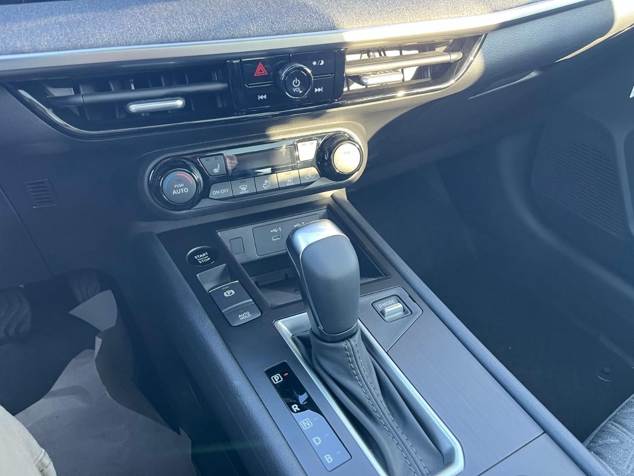 2026 Nissan Kicks SV AWD Photo