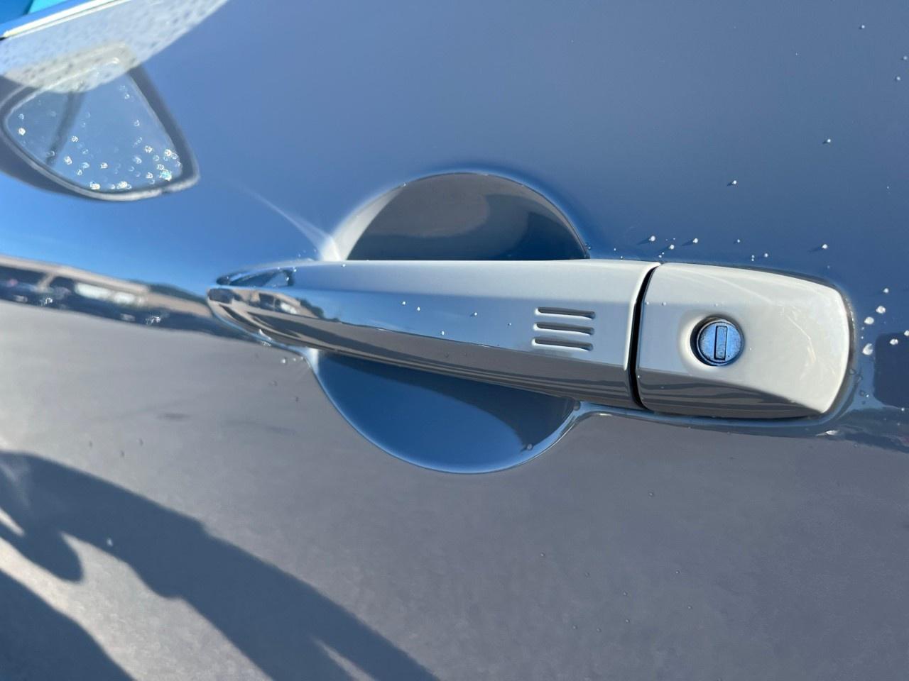 2024 Nissan Pathfinder Platinum 4WD Photo