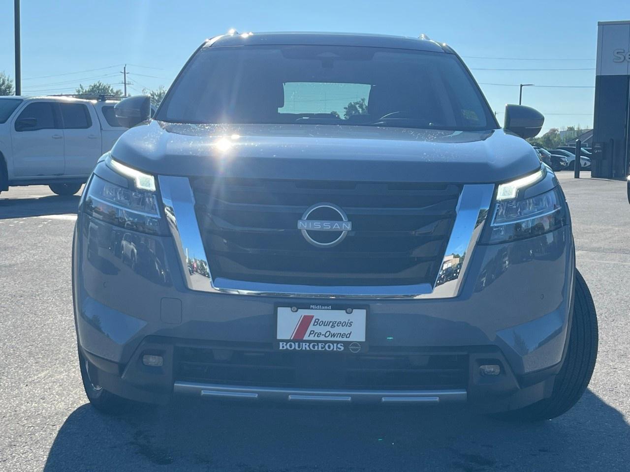 2024 Nissan Pathfinder Platinum 4WD Photo