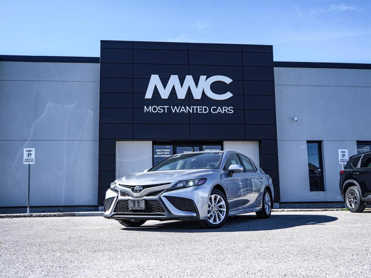 Used 2023 Toyota Camry SE | NO ACCIDENTS | LEATHER | ALLOYS for sale in Kitchener, ON