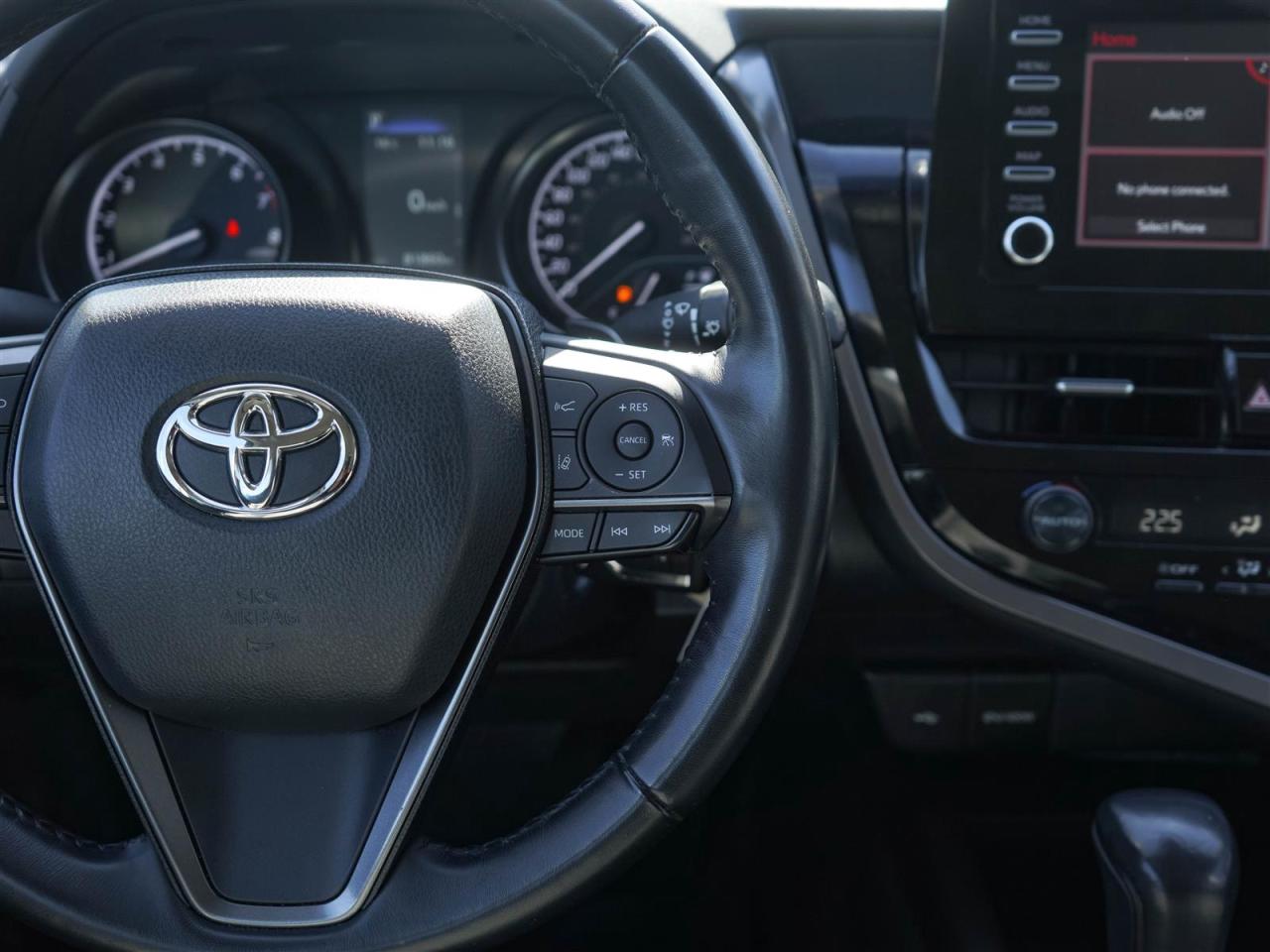 2023 Toyota Camry SE | NO ACCIDENTS | LEATHER | ALLOYS Photo