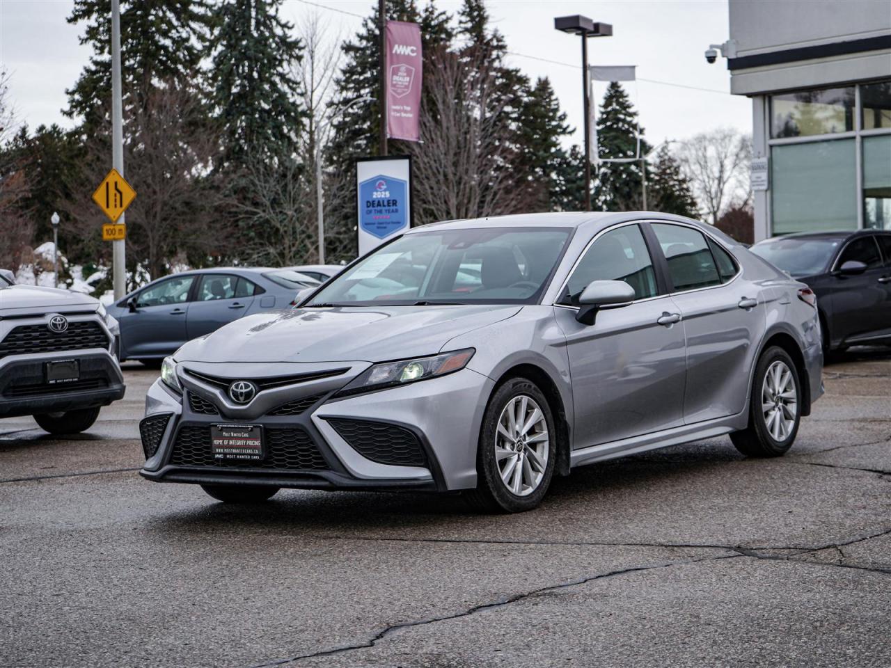 2023 Toyota Camry SE | NO ACCIDENTS | LEATHER | ALLOYS Photo