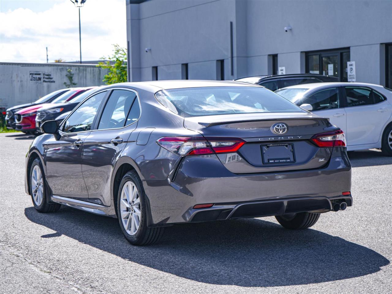 2023 Toyota Camry SE | NO ACCIDENTS | LEATHER | ALLOYS Photo