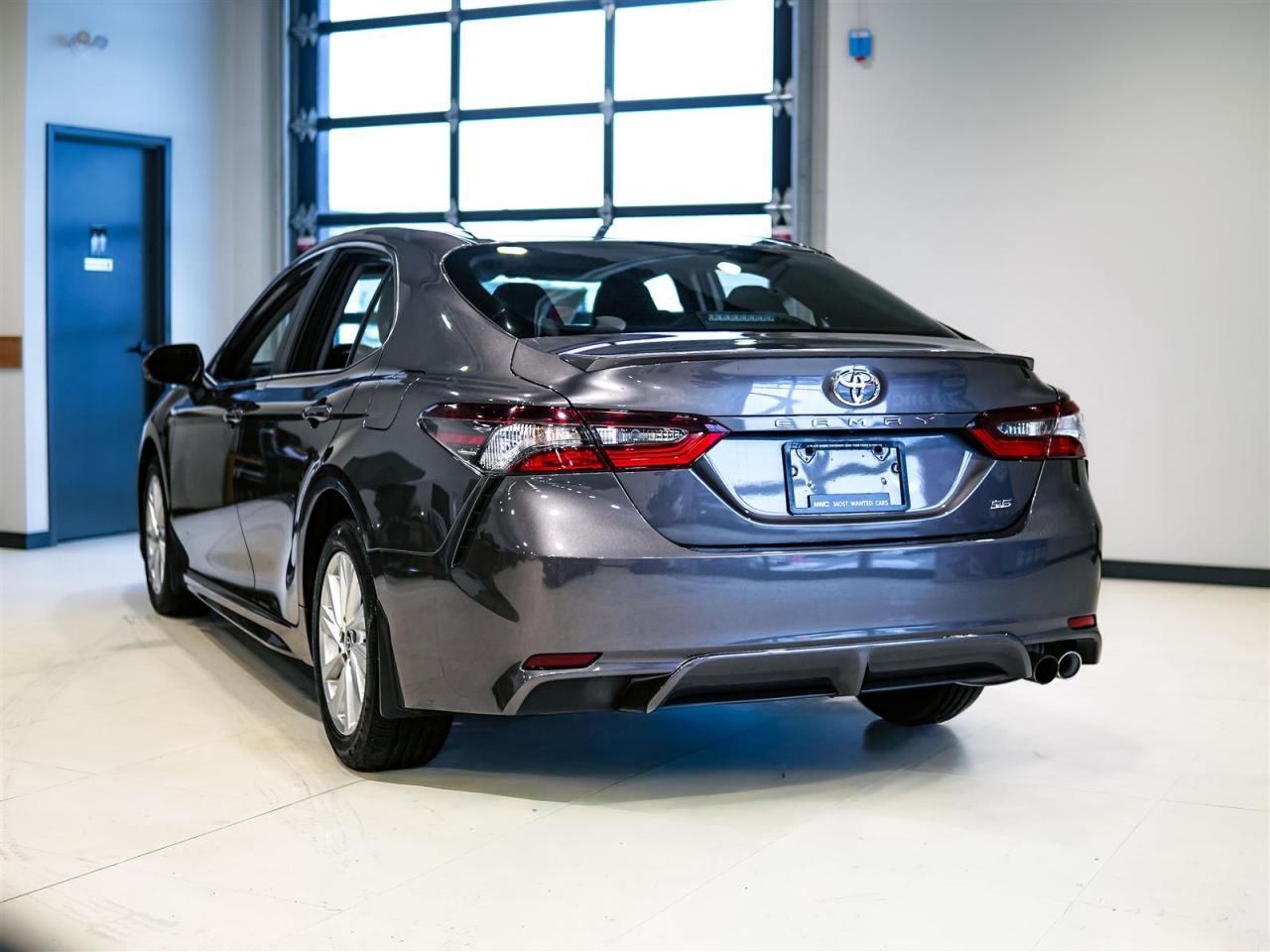 2023 Toyota Camry SE | NO ACCIDENTS | LEATHER | ALLOYS Photo