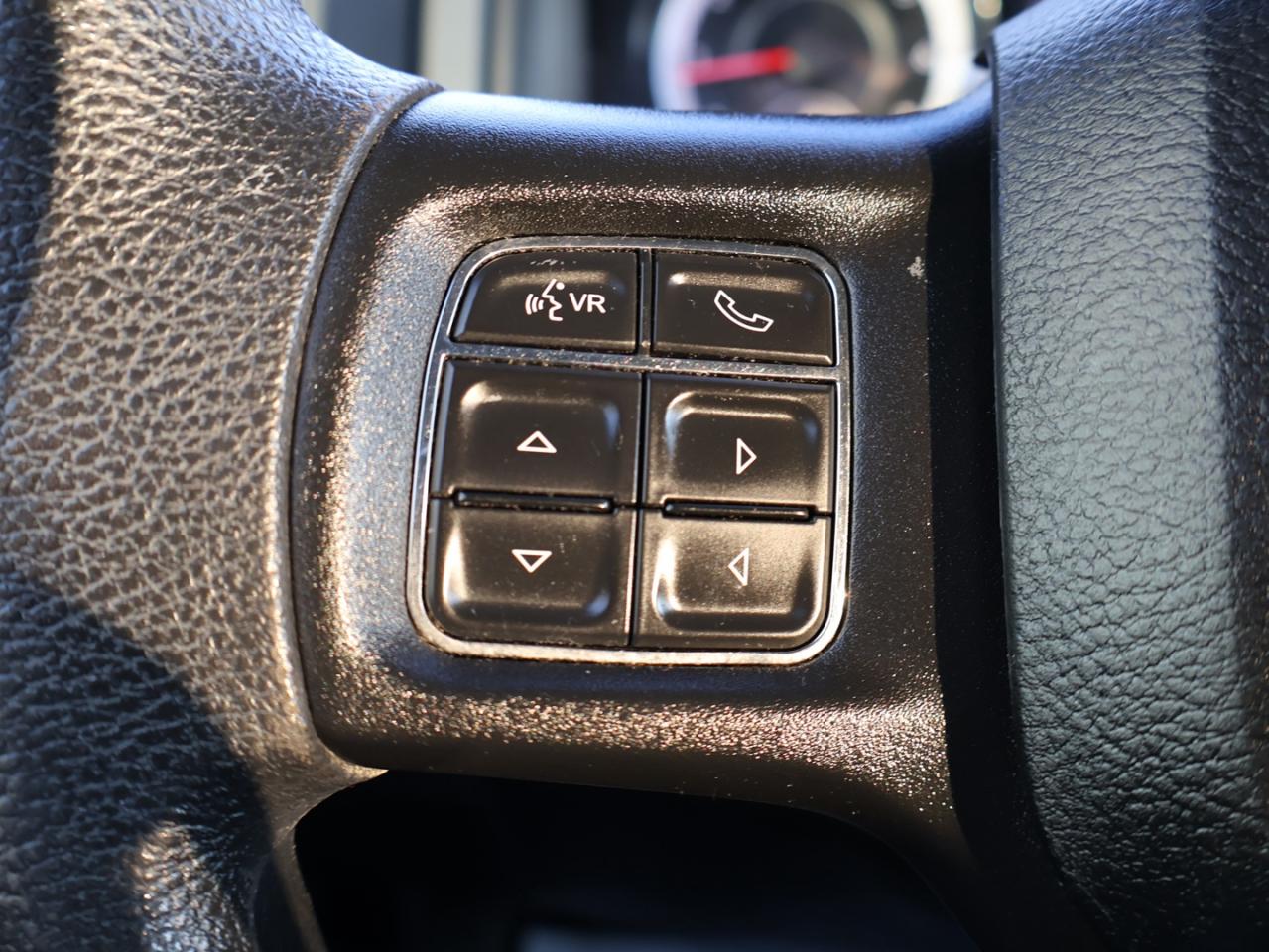 2019 RAM 1500 TRADESMAN 4WD CERTIFIED *1 OWNER*ACCIDENT FREE* CAMERA BLUETOOTH CRUISE ALLOYS - Photo #24
