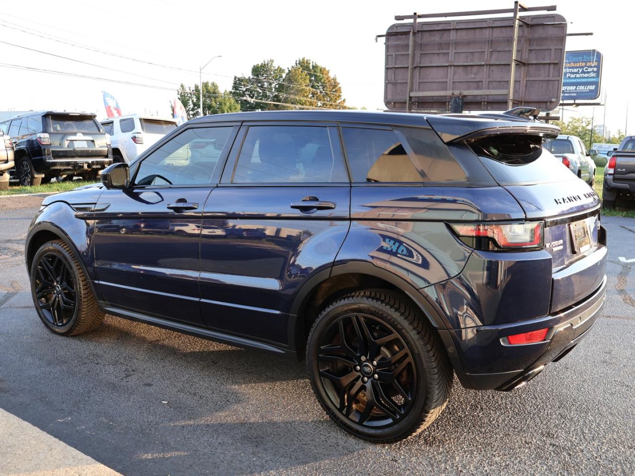 2017 Land Rover Evoque HSE DYNAMIC 4WD CERTIFIED *ACCIDENT FREE*ROVER MAINTAIN* HEADS UP NAV CAMERA BLUETOOTH LEATHER HEAT/COOL PANO ROOF CRUISE ALLOYS Photo4
