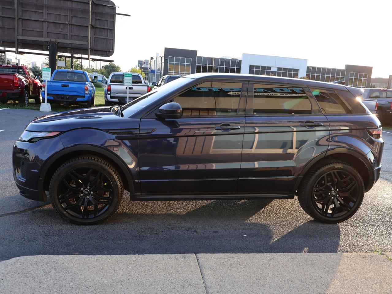 2017 Land Rover Evoque HSE DYNAMIC 4WD CERTIFIED *ACCIDENT FREE*ROVER MAINTAIN* HEADS UP NAV CAMERA BLUETOOTH LEATHER HEAT/COOL PANO ROOF CRUISE ALLOYS Photo3