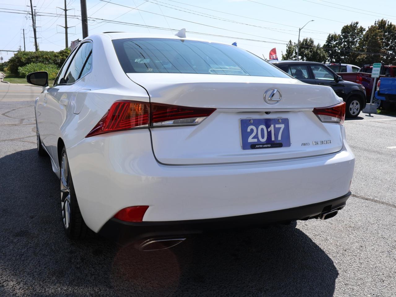 2017 Lexus IS 300 PREMIUM AWD CERTIFIED CAMERA BLUETOOTH LEATHER HEAT/COOL SUNROOF CRUISE ALLOYS - Photo #5