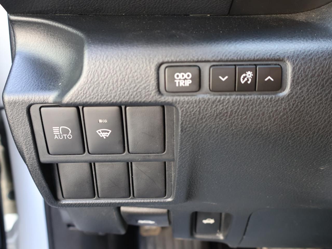 2017 Lexus IS 300 PREMIUM AWD CERTIFIED CAMERA BLUETOOTH LEATHER HEAT/COOL SUNROOF CRUISE ALLOYS - Photo #32