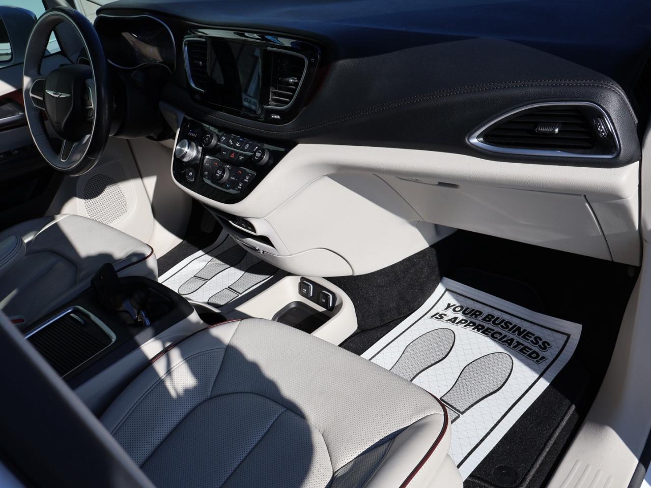 2019 Chrysler Pacifica LIMITED CERTIFIED *CHRYSLER MAINTAIN*7 SEATS* NAVI 360 CAMERA PANO ROOF HEAT/COOL LEATHER P,SENSORS CHROME - Photo #13