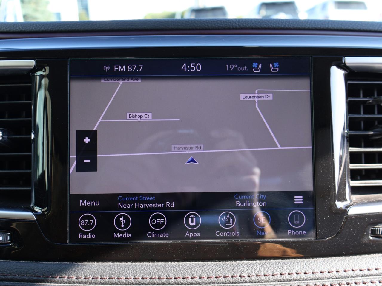 2019 Chrysler Pacifica LIMITED CERTIFIED *CHRYSLER MAINTAIN*7 SEATS* NAVI 360 CAMERA PANO ROOF HEAT/COOL LEATHER P,SENSORS CHROME - Photo #23