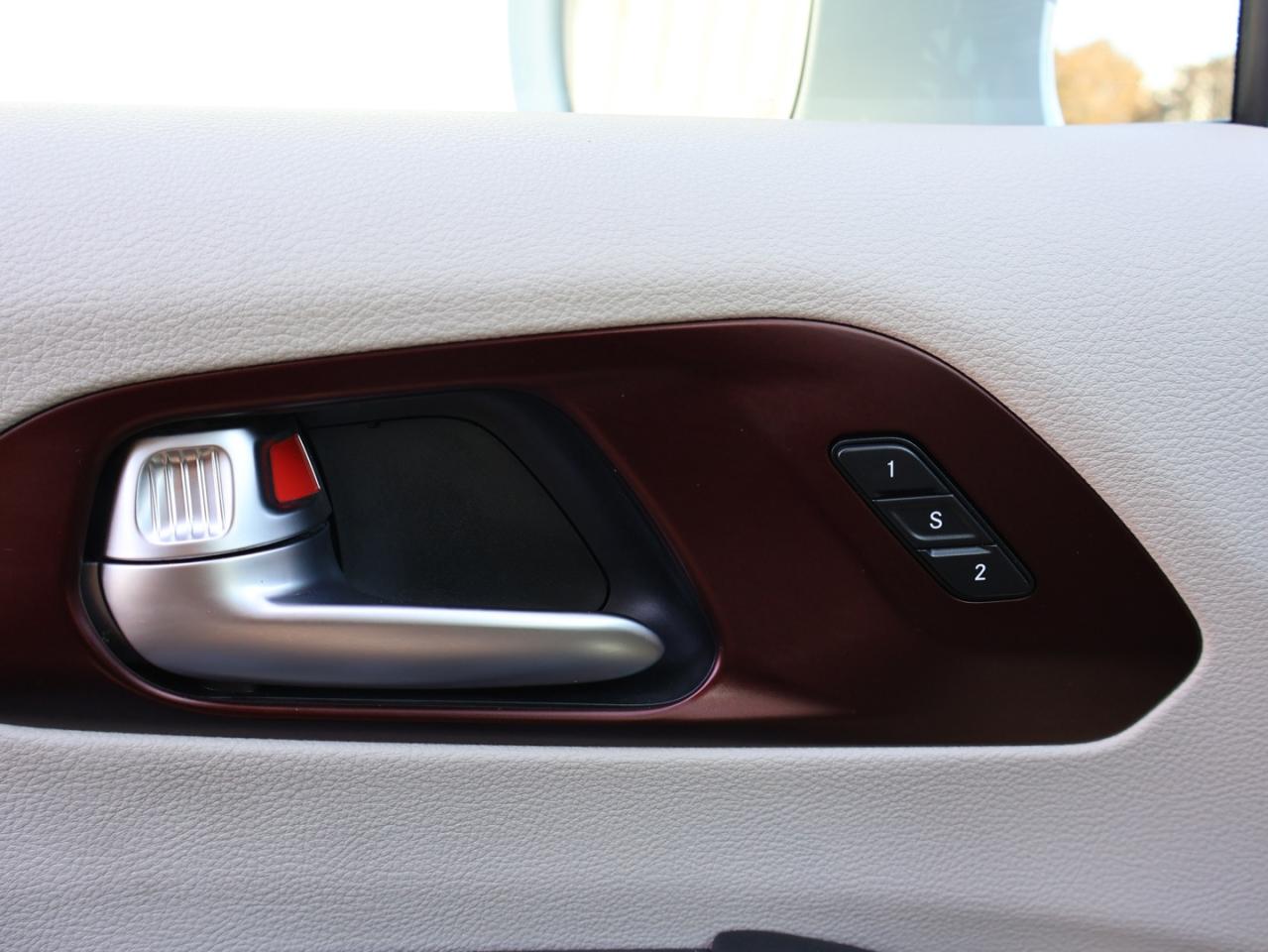2019 Chrysler Pacifica LIMITED CERTIFIED *CHRYSLER MAINTAIN*7 SEATS* NAVI 360 CAMERA PANO ROOF HEAT/COOL LEATHER P,SENSORS CHROME - Photo #32