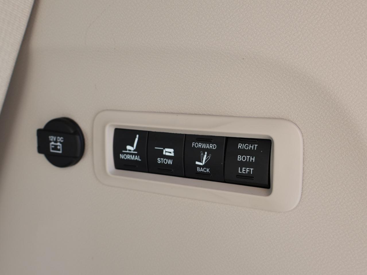 2019 Chrysler Pacifica LIMITED CERTIFIED *CHRYSLER MAINTAIN*7 SEATS* NAVI 360 CAMERA PANO ROOF HEAT/COOL LEATHER P,SENSORS CHROME - Photo #34