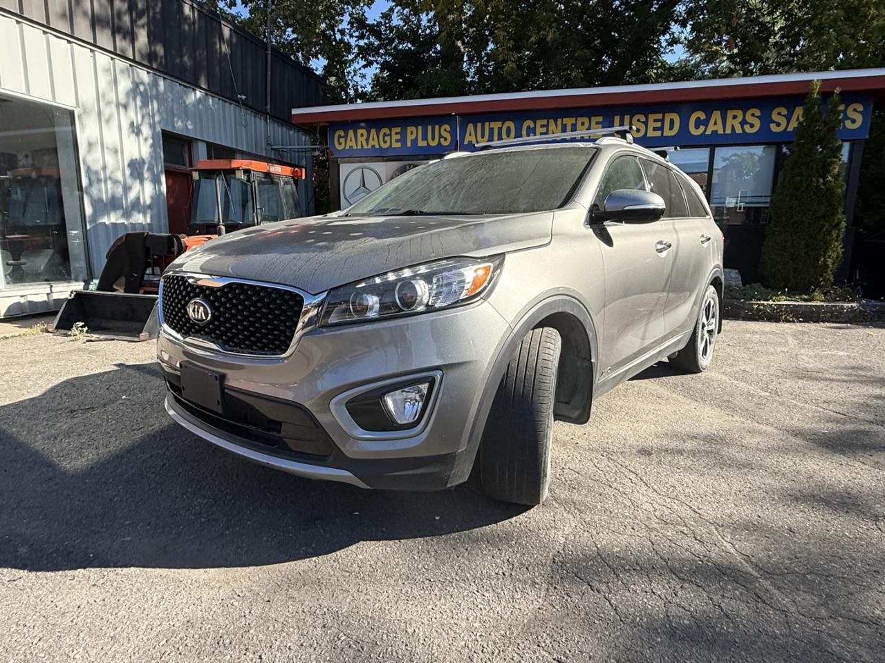 2018 Kia Sorento EX AWD - Photo #2