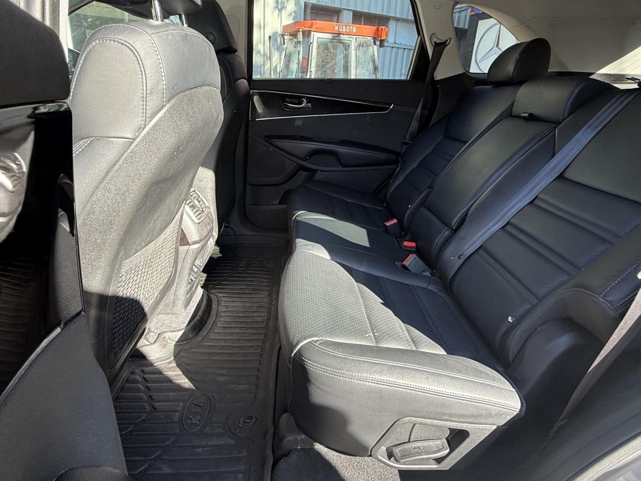 2018 Kia Sorento EX AWD - Photo #7