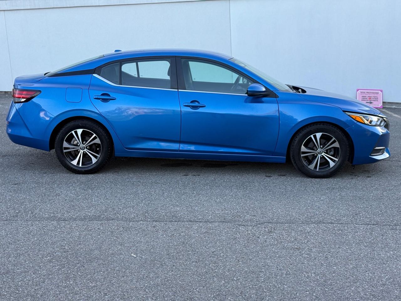 2020 Nissan Sentra SV CVT Photo3