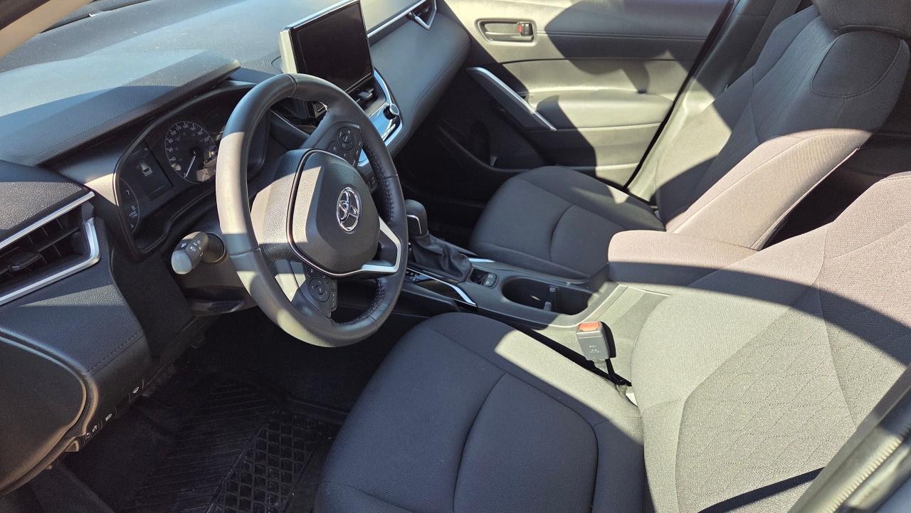 2024 Toyota Corolla Cross LE AWD - Photo #9