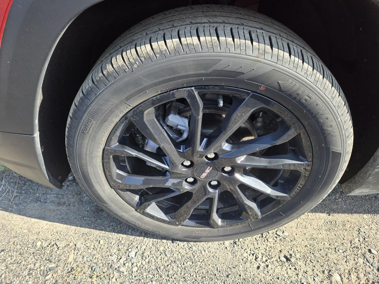 2024 GMC Terrain SLE - Photo #10