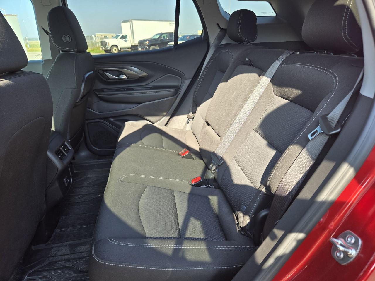 2024 GMC Terrain SLE - Photo #9